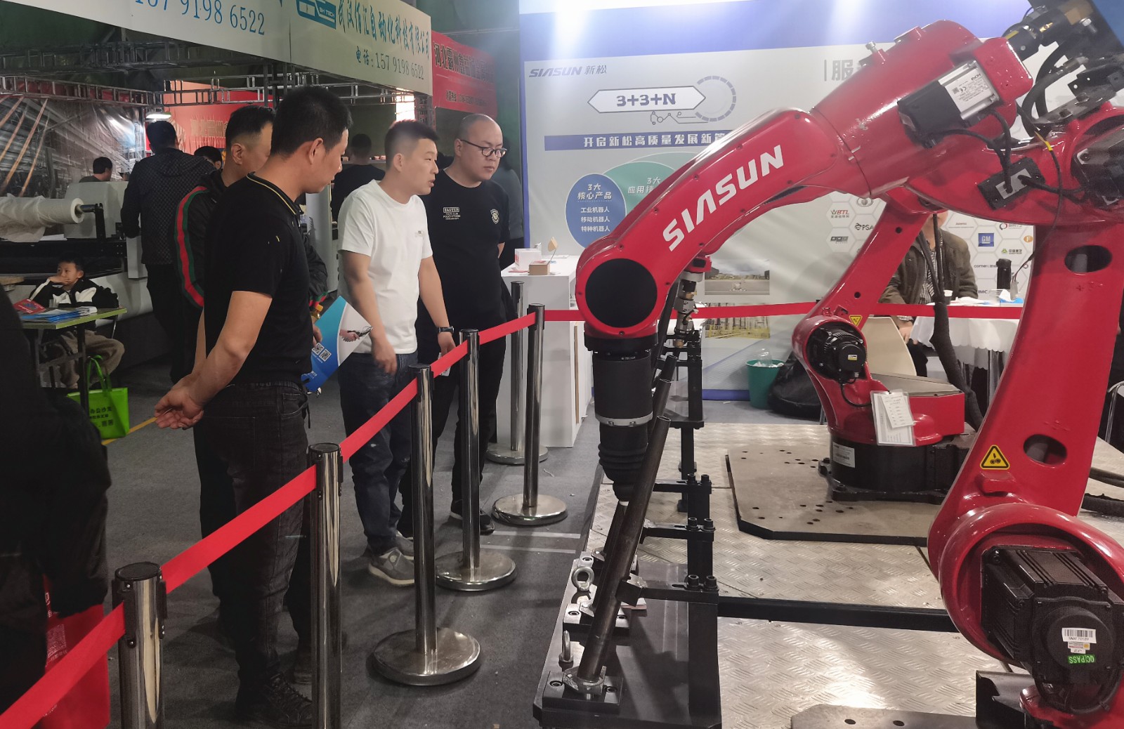 米乐m6工业机器人亮相第27届胜芳家具国际博览会