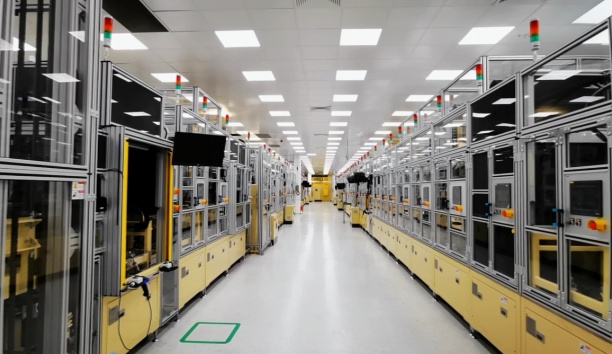 中国新闻网——欧洲新能源车载充电器大型生产线项目完成终验收 米乐m6再创“中国速度”