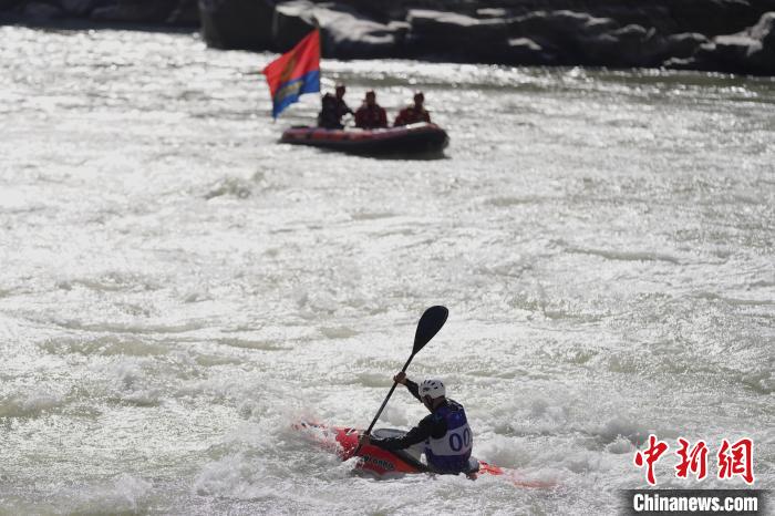 2022中国怒江皮划艇野水公开赛在泸水市收官：峡