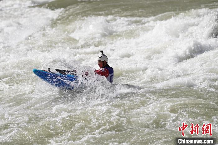 2022中国怒江皮划艇野水公开赛在泸水市收官：峡