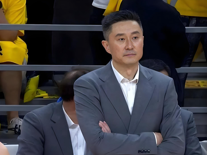 周鹏11分助深圳大胜天津，广东球迷呼吁杜锋重用