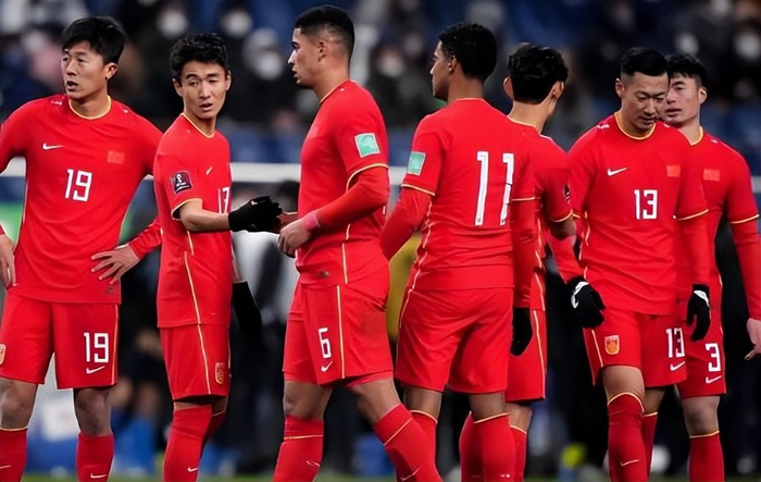 山东鲁能引援成果显著 阿尔瓦雷成后防核心 左后