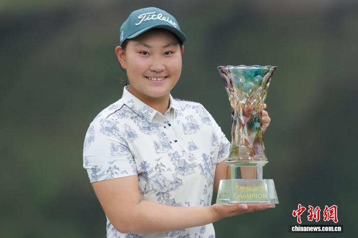 16岁中国小将任怡嘉延长赛力克劲敌 时隔五年再