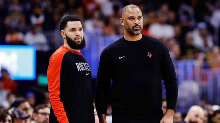 火箭弃用芬尼·史密斯引交易猜测 球员状态低迷