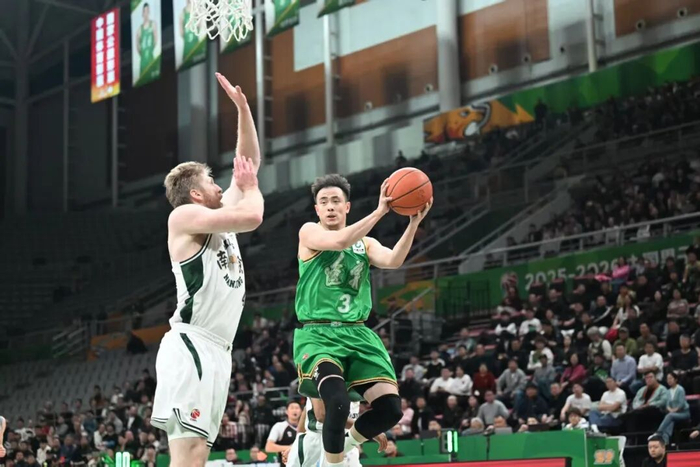 辽宁男篮三连主收官战逆转同曦 9289终结三连客挑