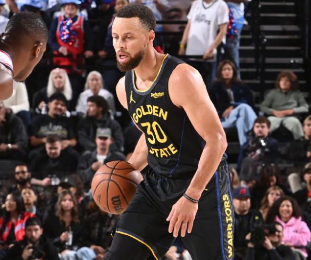 勇士收官战惜败快船 库里24+6难救主 附加赛再战