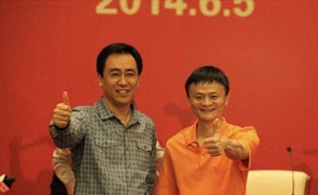 12亿元投资背后的恒大足球往事与时代反思